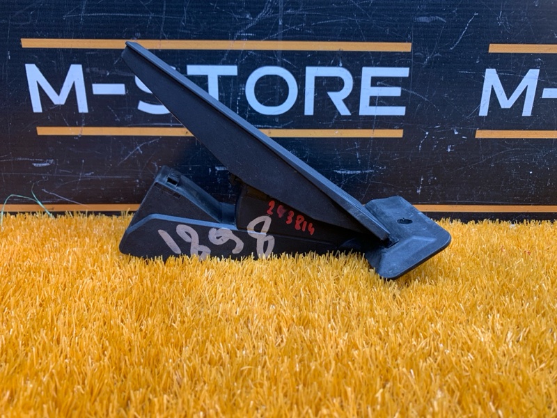 педаль газа, 1300 рублей, Красноярск