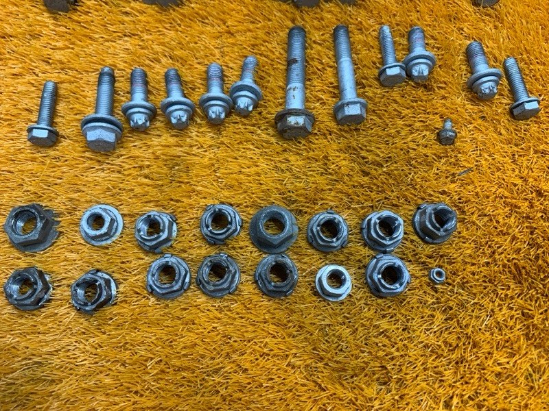 Болты и гайки задней подвески, 720 рублей, Красноярск