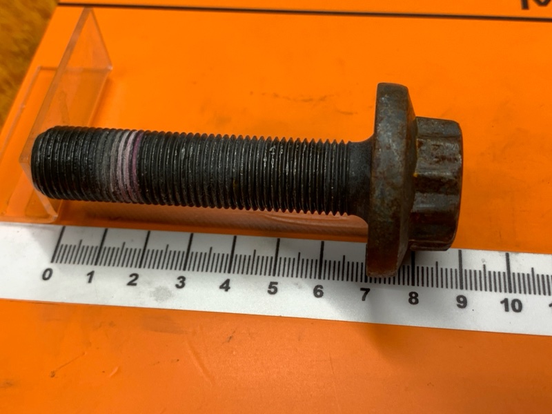 Болт привода, 300 рублей, Красноярск