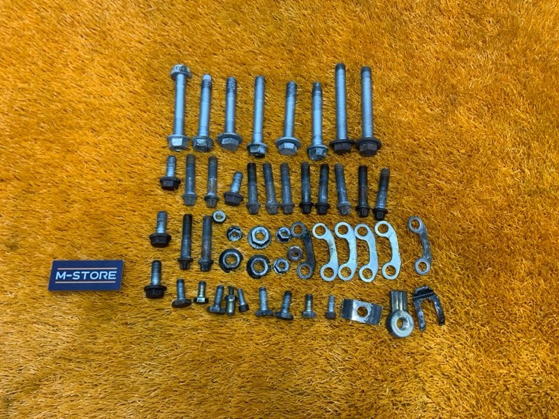 Болты и гайки задней подвески, 1000 рублей, Красноярск