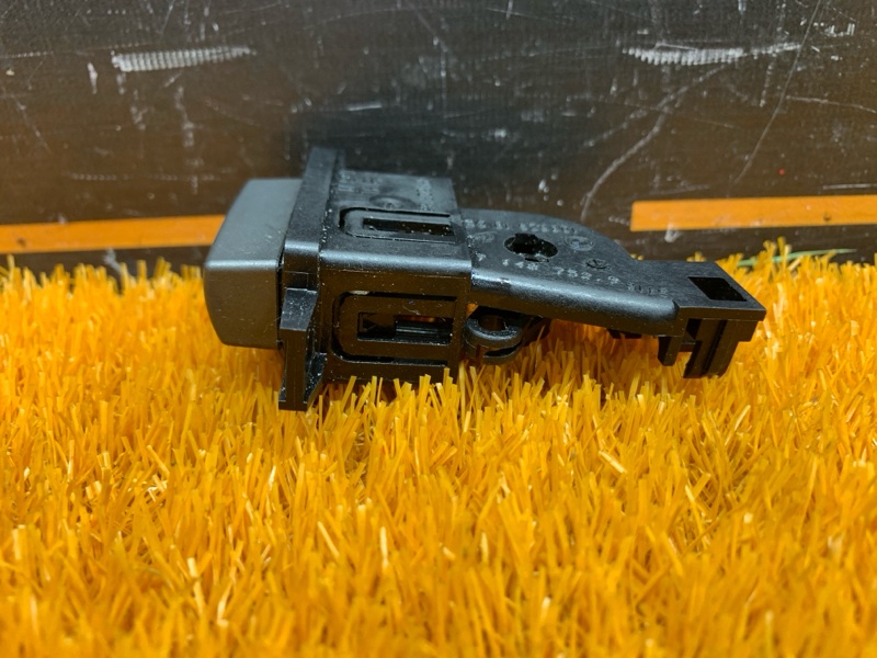 Кнопка открывания бардачка, 300 рублей, Красноярск