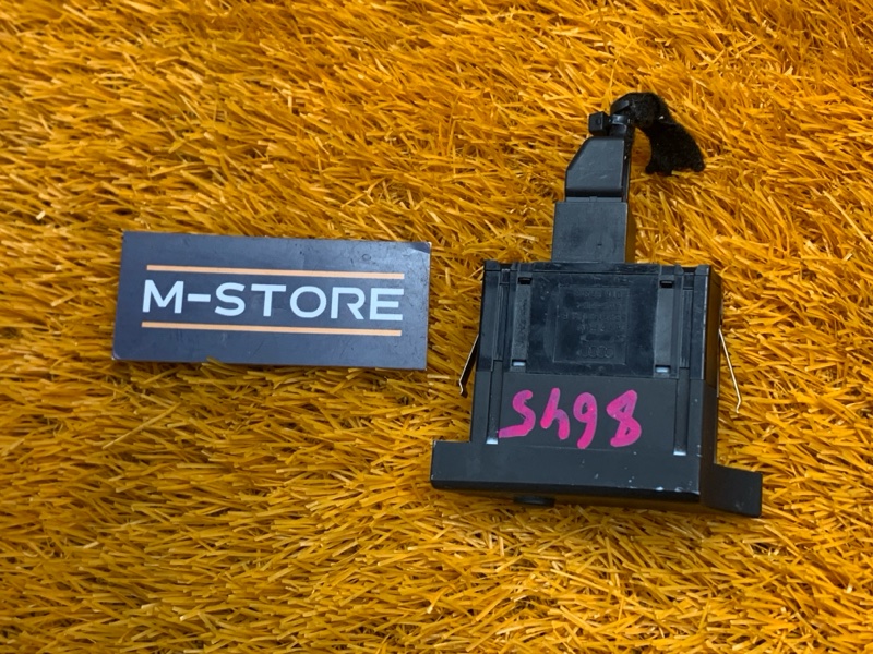 Кнопка корректора фар, 190 рублей, Красноярск