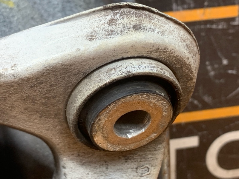 кулак поворотный, 1500 рублей, Красноярск