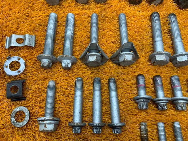 Болты и гайки задней подвески, 790 рублей, Красноярск