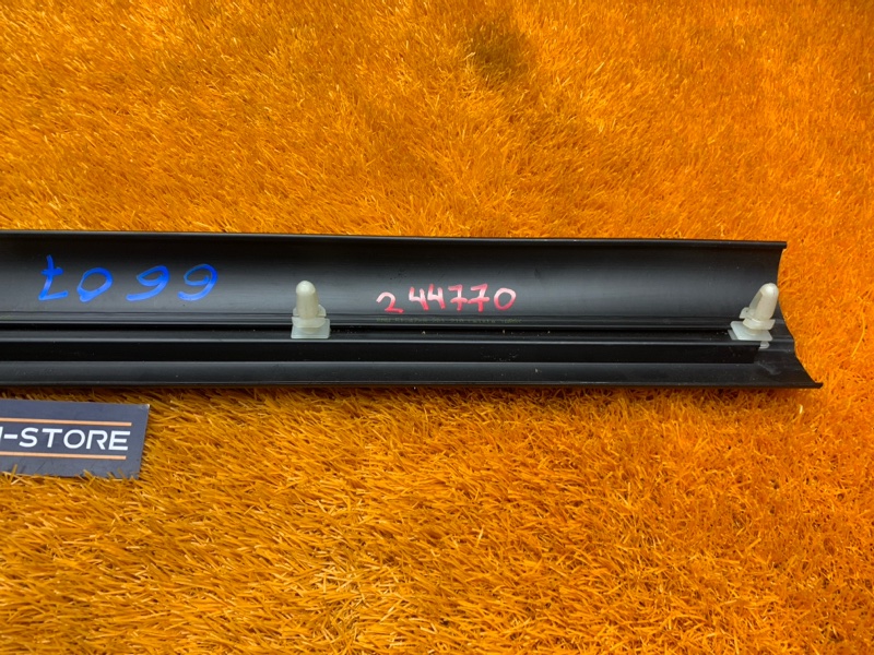 Накладка на порог салона, 200 рублей, Красноярск