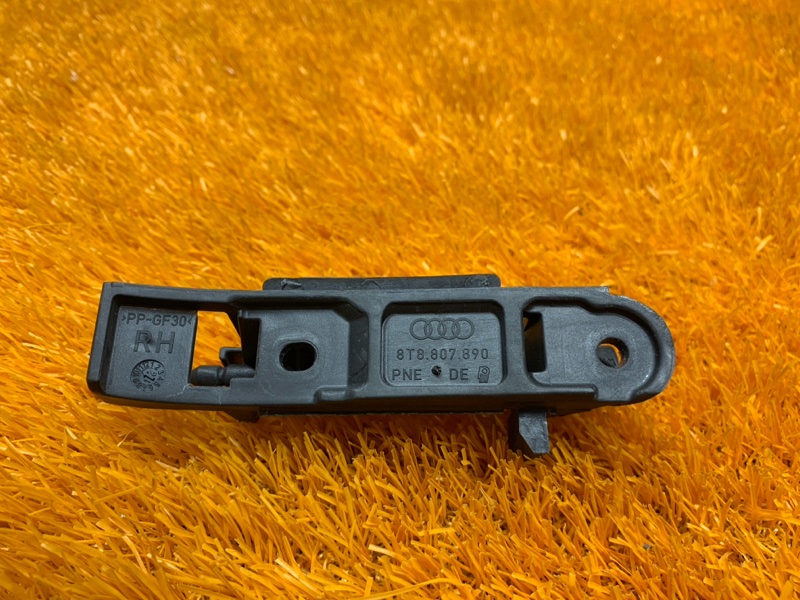 крепление бампера, 250 рублей, Красноярск