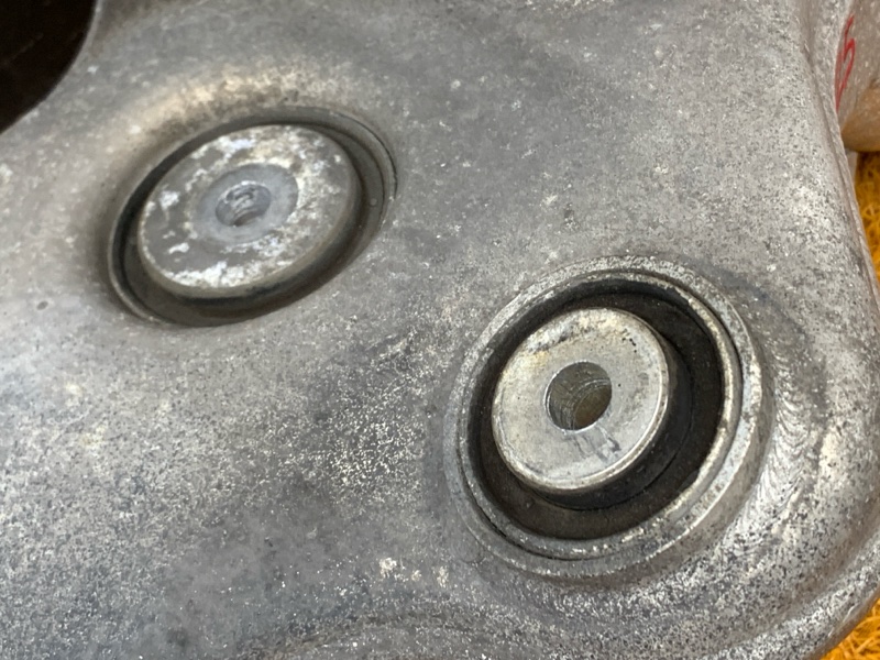 Балка поперечная (подрамник), 1200 рублей, Красноярск