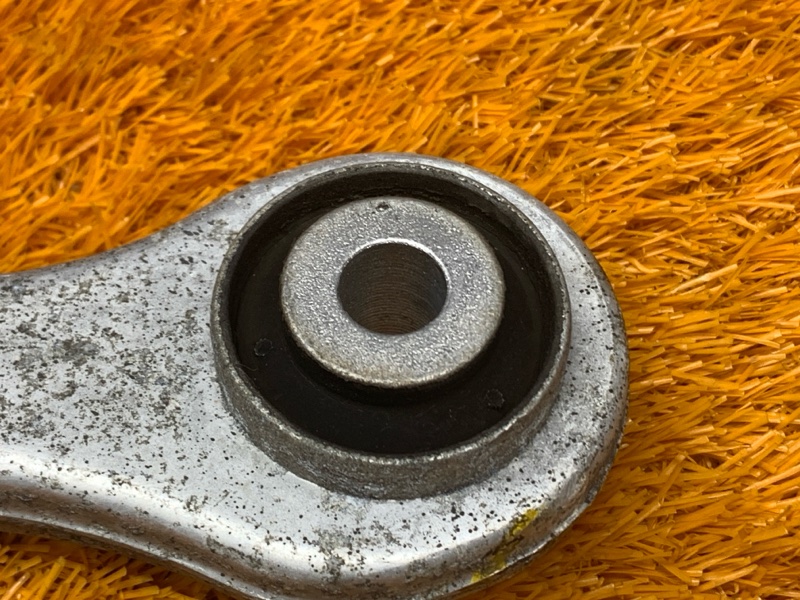 Рычаг подвески верхний, 500 рублей, Красноярск