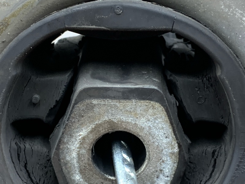 Балка поперечная (подрамник), 1700 рублей, Красноярск