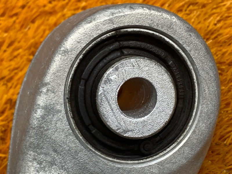 Рычаг подвески верхний, 400 рублей, Красноярск