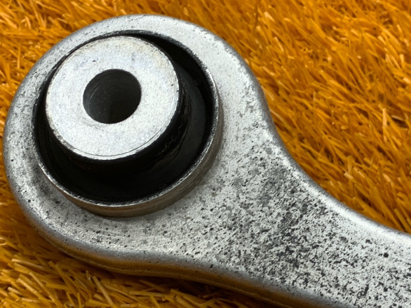 Рычаг подвески нижний, 1600 рублей, Красноярск