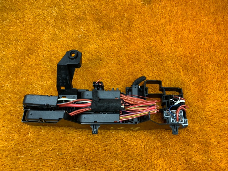 блок предохранителей, 2000 рублей, Красноярск