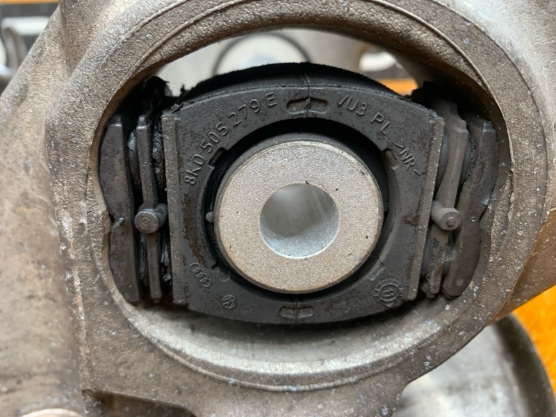 кулак поворотный, 1500 рублей, Красноярск