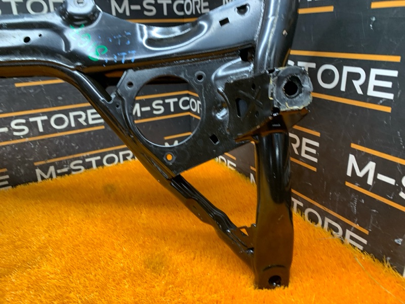 Балка поперечная (подрамник), 4260 рублей, Красноярск