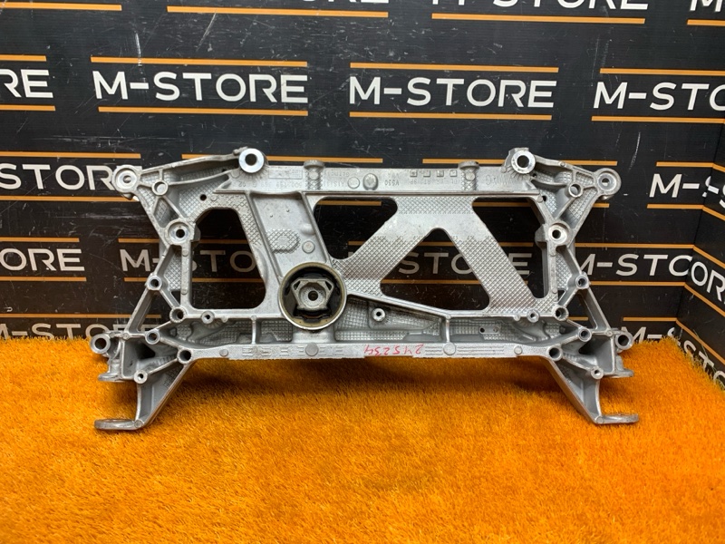 Балка поперечная (подрамник), 18700 рублей, Красноярск