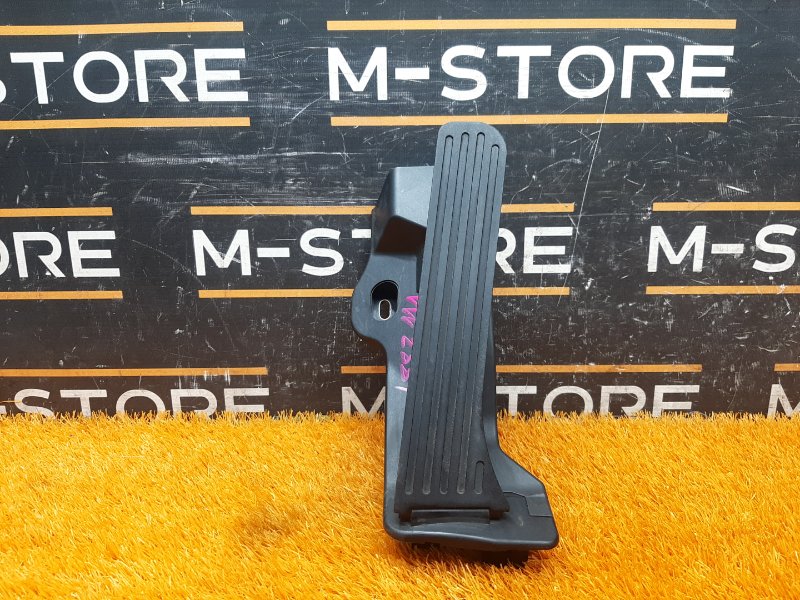 педаль газа, 900 рублей, Красноярск