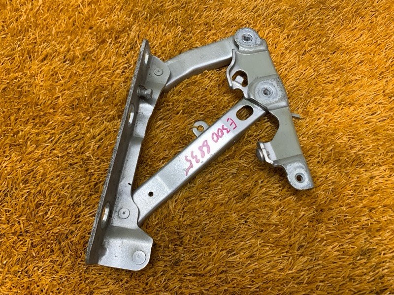 петля капота, 500 рублей, Красноярск