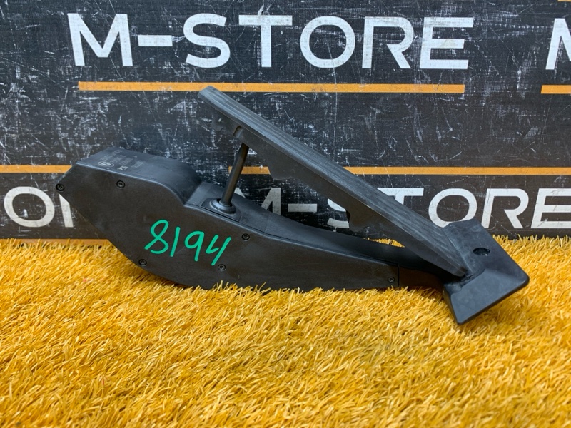 педаль газа, 500 рублей, Красноярск