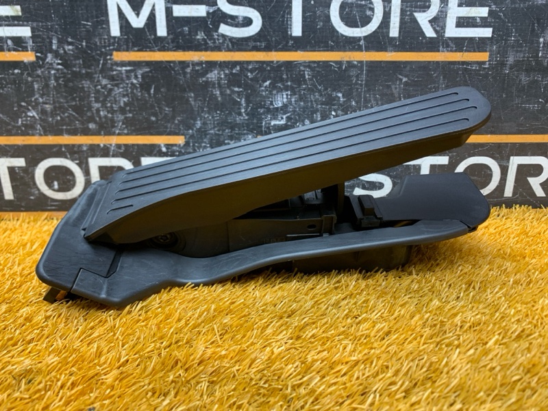 педаль газа, 900 рублей, Красноярск