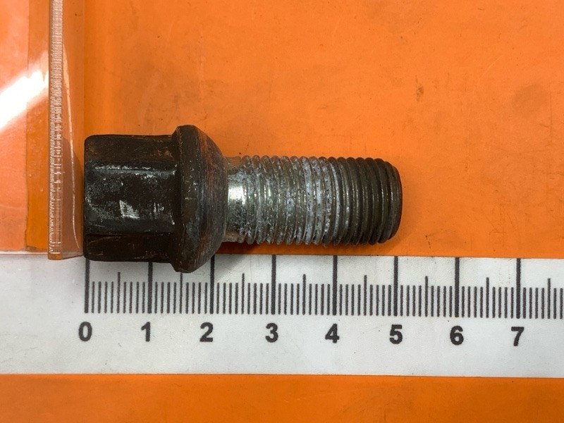 болт колесный, 1430 рублей, Красноярск