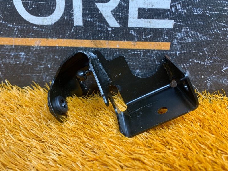 кронштейн, 250 рублей, Красноярск