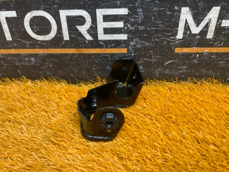 кронштейн, 250 рублей, Красноярск