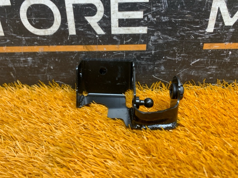 кронштейн, 250 рублей, Красноярск