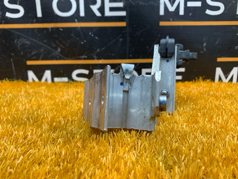 Кронштейн радиатора, 420 рублей, Красноярск