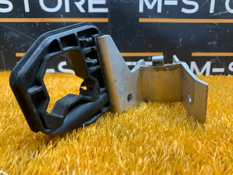 Кронштейн радиатора, 420 рублей, Красноярск