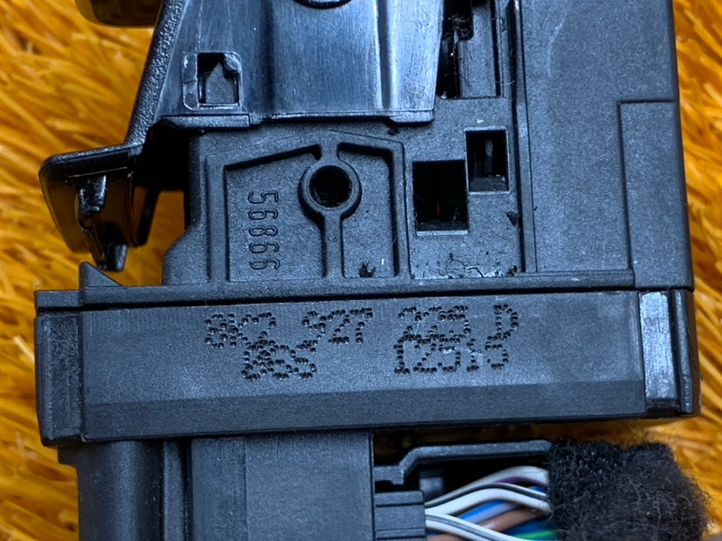 Кнопка стояночного тормоза, 500 рублей, Красноярск