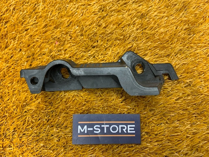 крепление бампера, 810 рублей, Красноярск