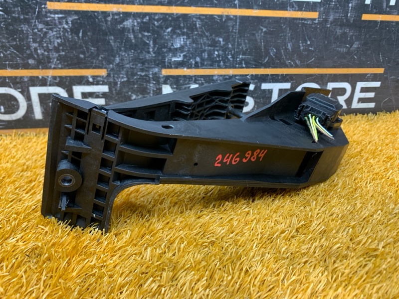 педаль газа, 500 рублей, Красноярск