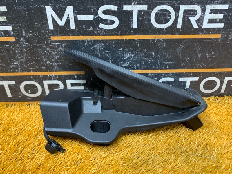 педаль газа, 900 рублей, Красноярск