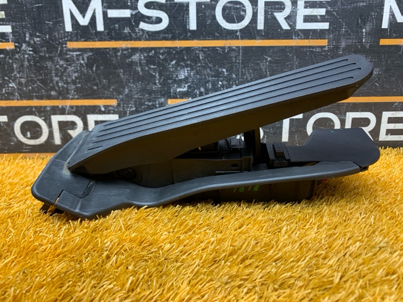 педаль газа, 900 рублей, Красноярск