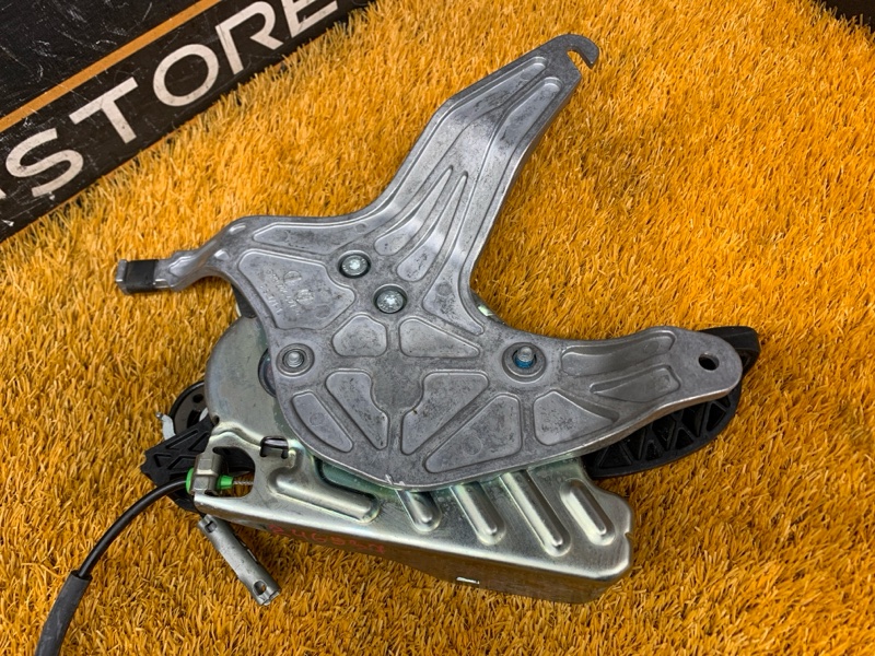 Педаль стояночного тормоза, 1640 рублей, Красноярск