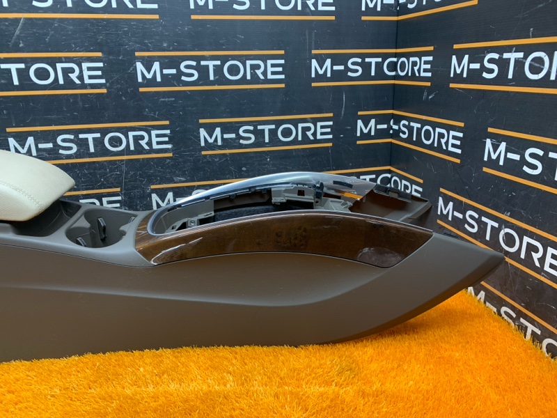 подлокотник, 3990 рублей, Красноярск