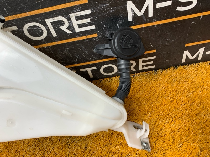 Бачок омывателя, 2560 рублей, Красноярск