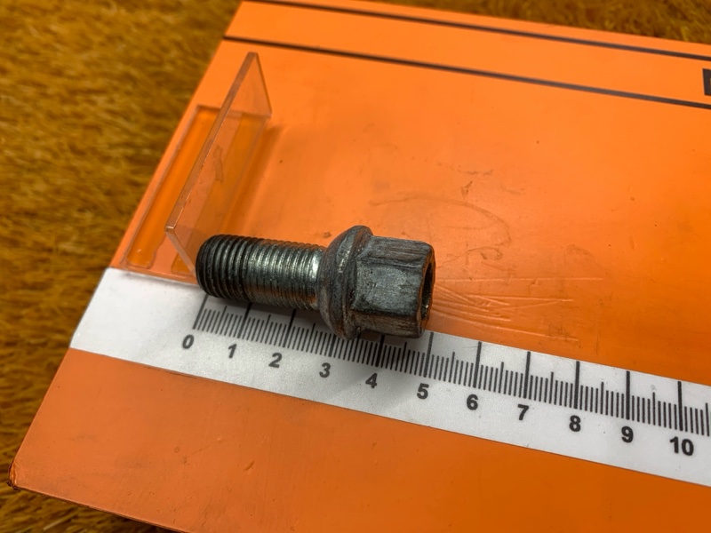 болт колесный, 1600 рублей, Красноярск