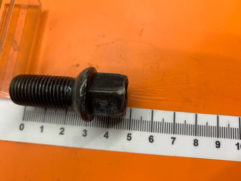 болт колесный, 1600 рублей, Красноярск