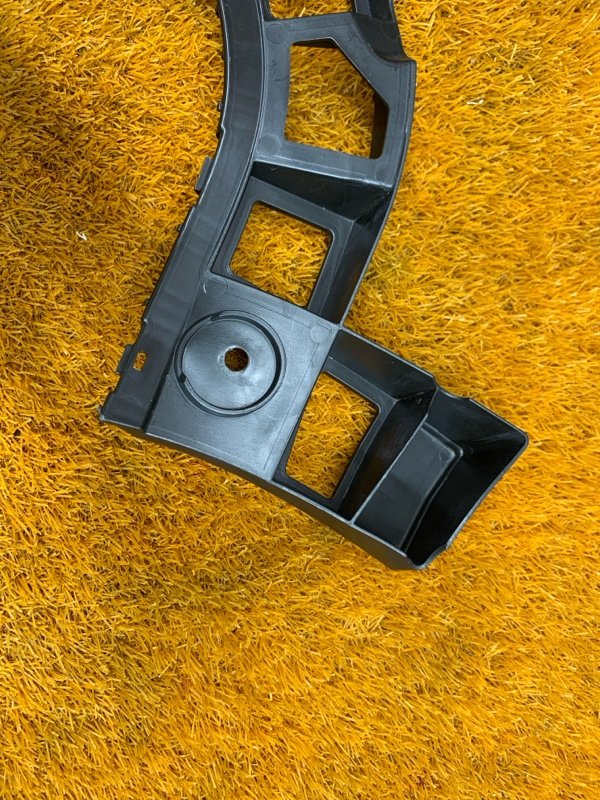 крепление бампера, 500 рублей, Красноярск