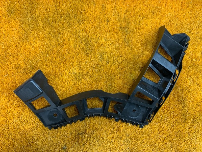 крепление бампера, 500 рублей, Красноярск