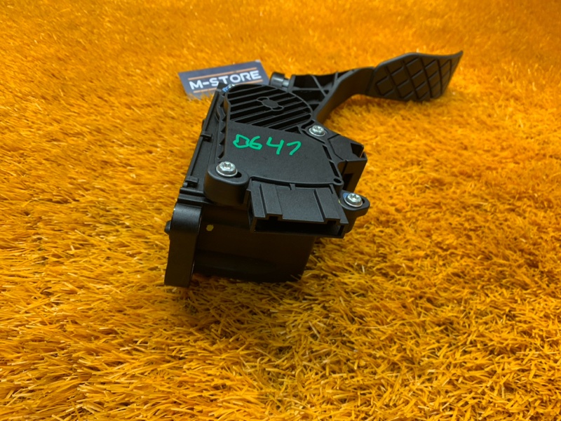 педаль газа, 1640 рублей, Красноярск