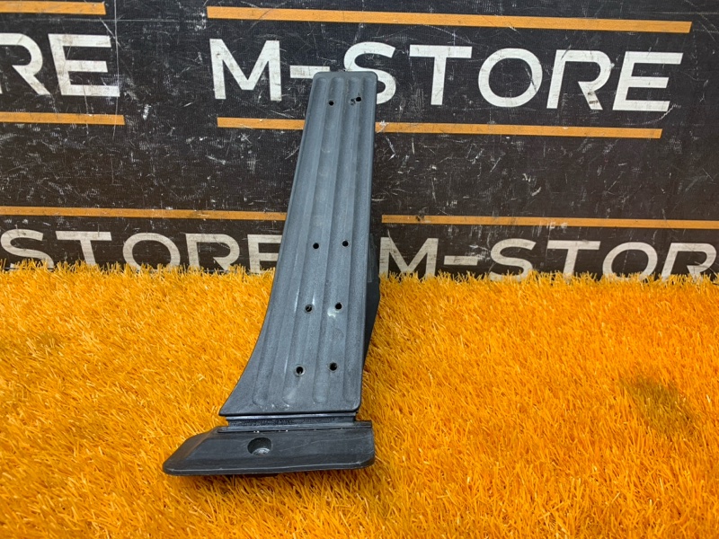 педаль газа, 1300 рублей, Красноярск