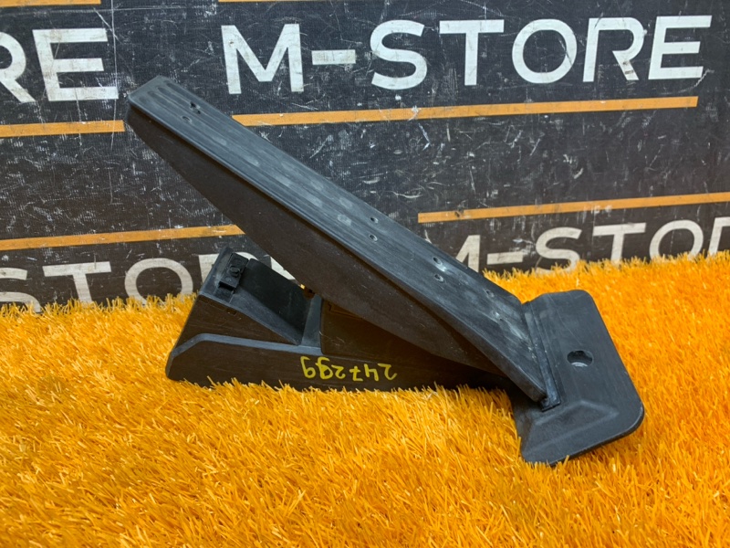 педаль газа, 1300 рублей, Красноярск