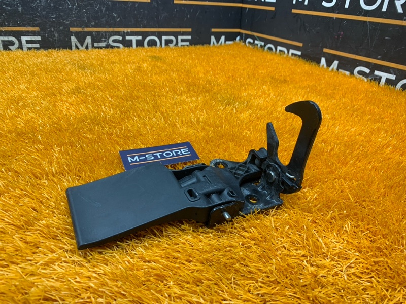 замок капота, 2220 рублей, Красноярск