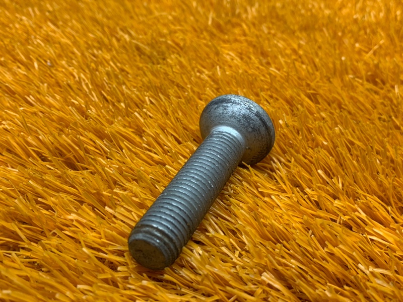 болт ступичный, 100 рублей, Красноярск