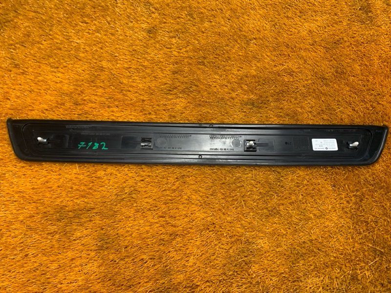 Накладка на порог салона, 9780 рублей, Красноярск