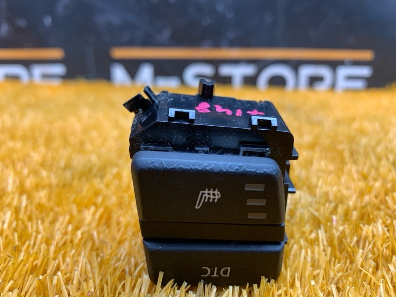 Кнопка подогрева сидений, 500 рублей, Красноярск