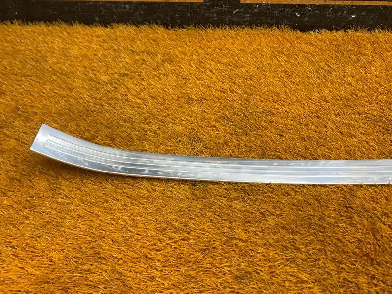 Накладка на порог салона, 1000 рублей, Красноярск