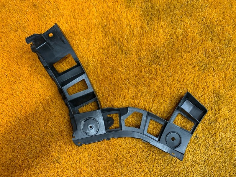 крепление бампера, 500 рублей, Красноярск